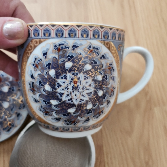 Beautiful Vintage Japanese figurines with covered China cup - Picture 6 of 7